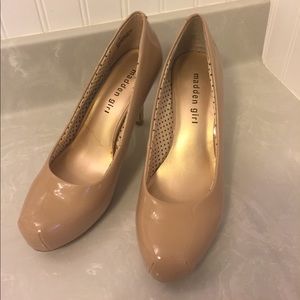 Nude Madden Girl Pumps