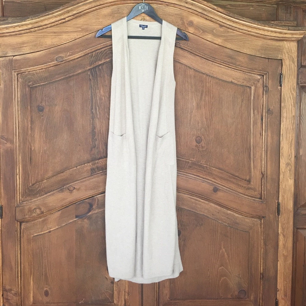 Long sweater vest (A)