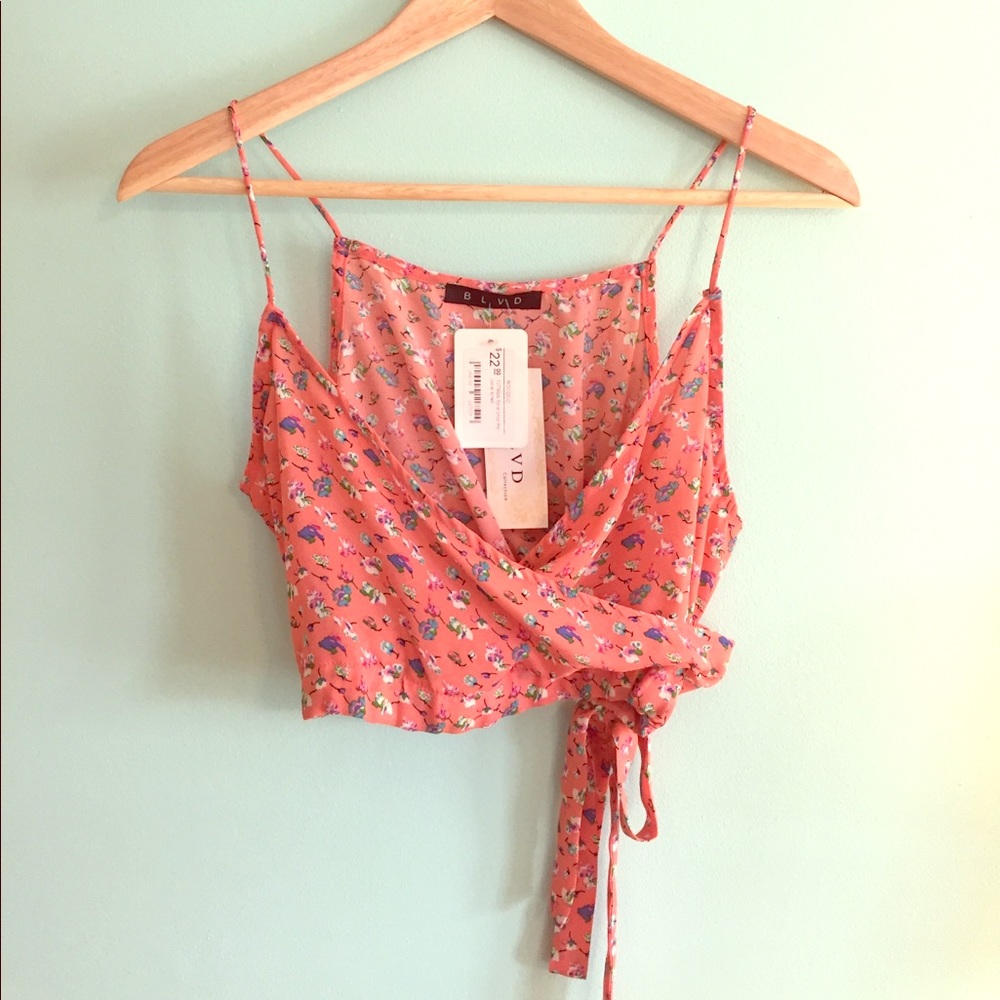 NWT floral crop top
