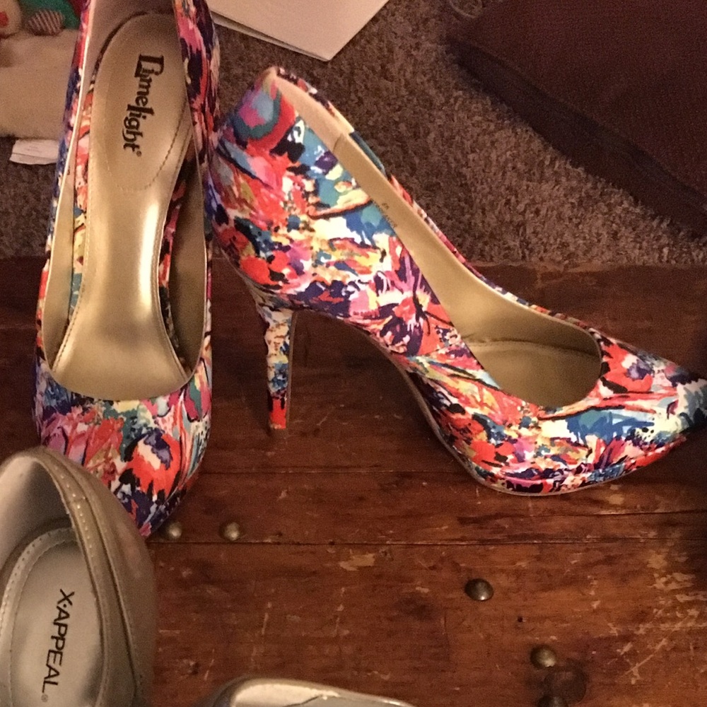 Multicolored heels