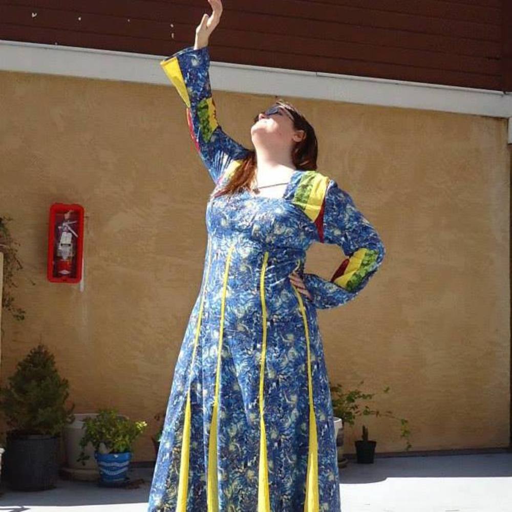 Meet your Posher, Lina
