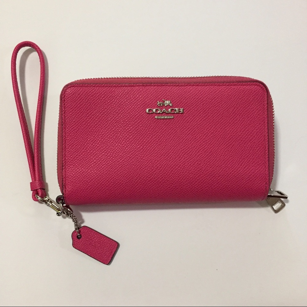 🆕Coach wristlet wallet