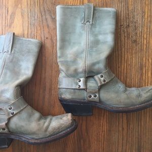 Vintage harness Frye boots!