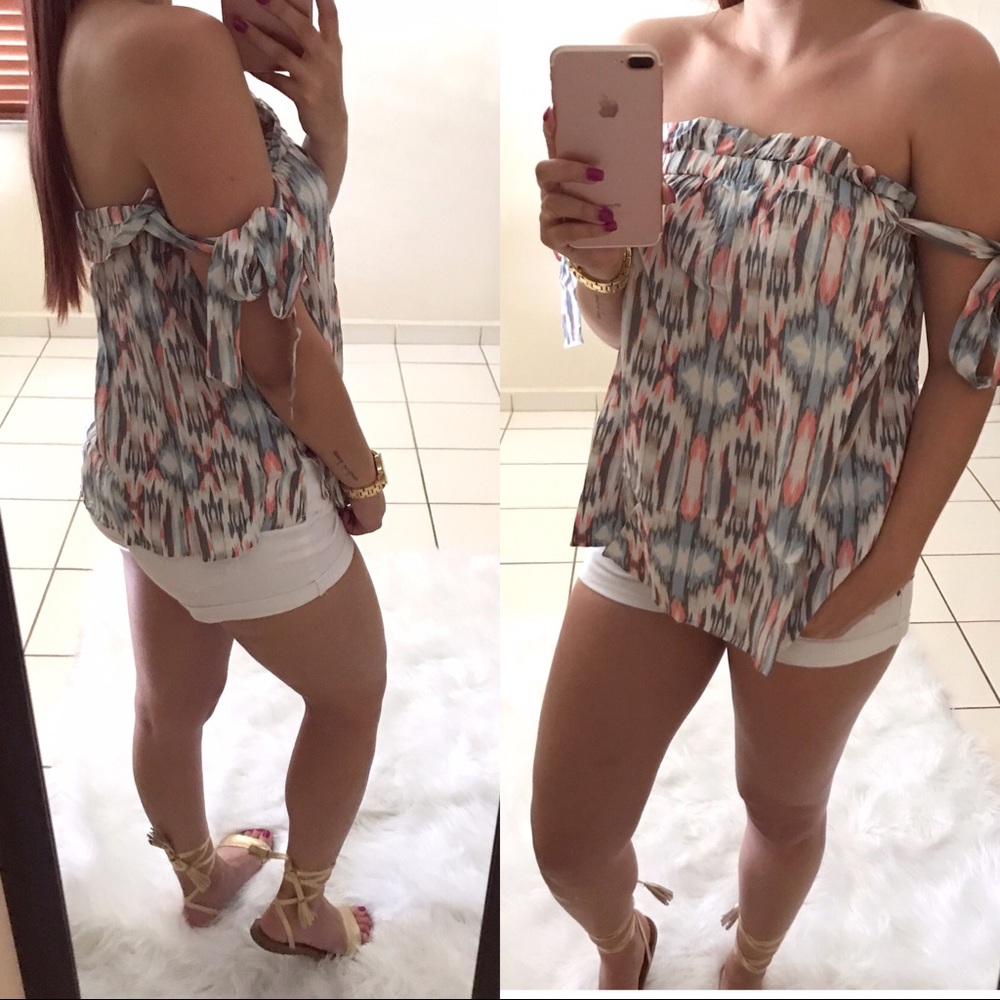 LAST CHANCE 🎆Blurred Lines' Off the Shoulder  Top - Picture 2 of 2