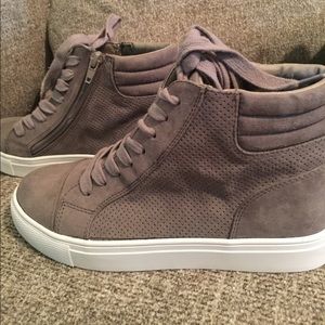 Steve Madden sneakers