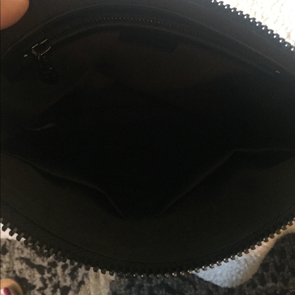 πHP 6/10πNWT! NASTY GAL LEATHER "MOUTH OFF" BAG - Picture 6 of 6
