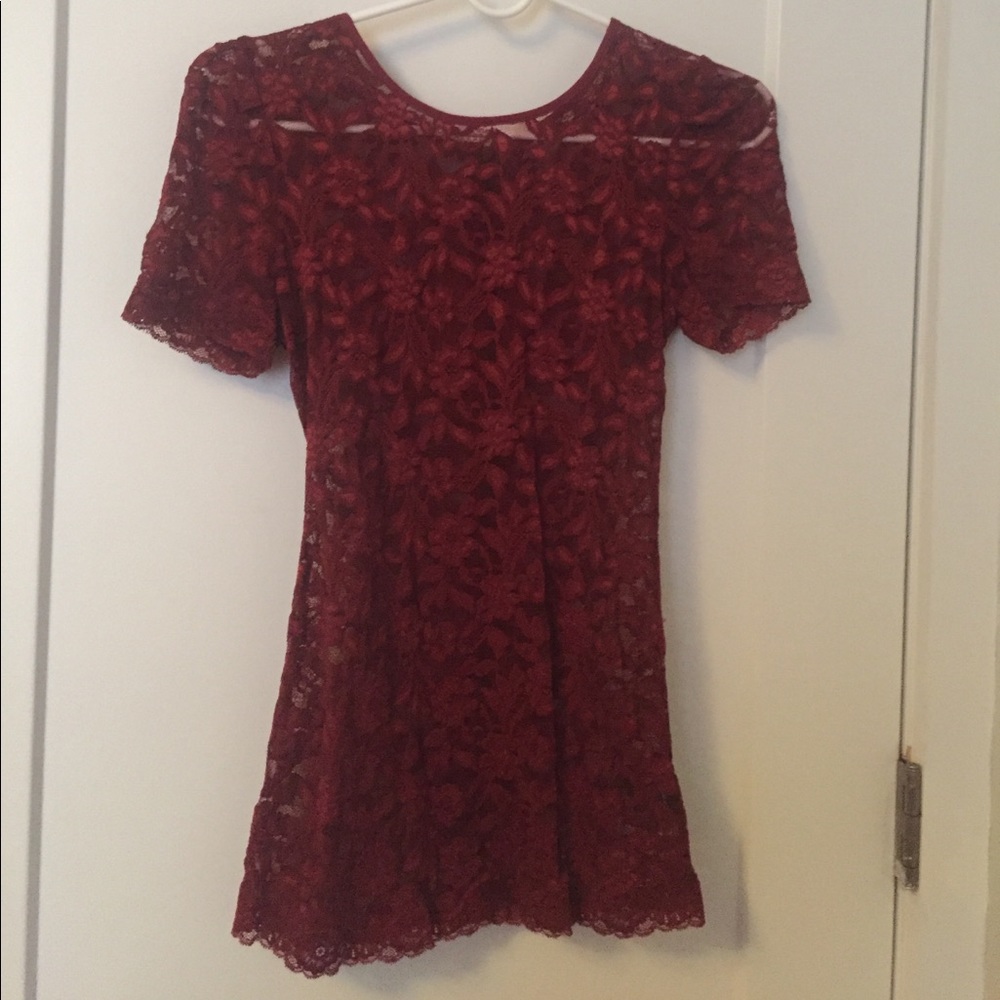 XS Red Burgundy Lace Top