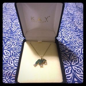 Emerald gem frog pendant
