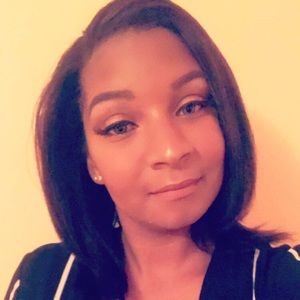 Meet your Posher, Leah