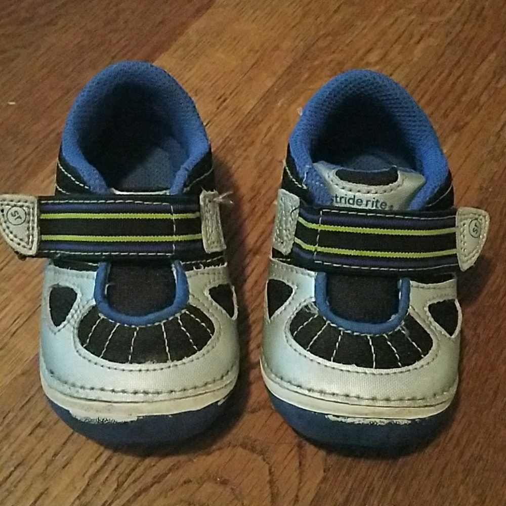 Toddler Stride Rite *wide*