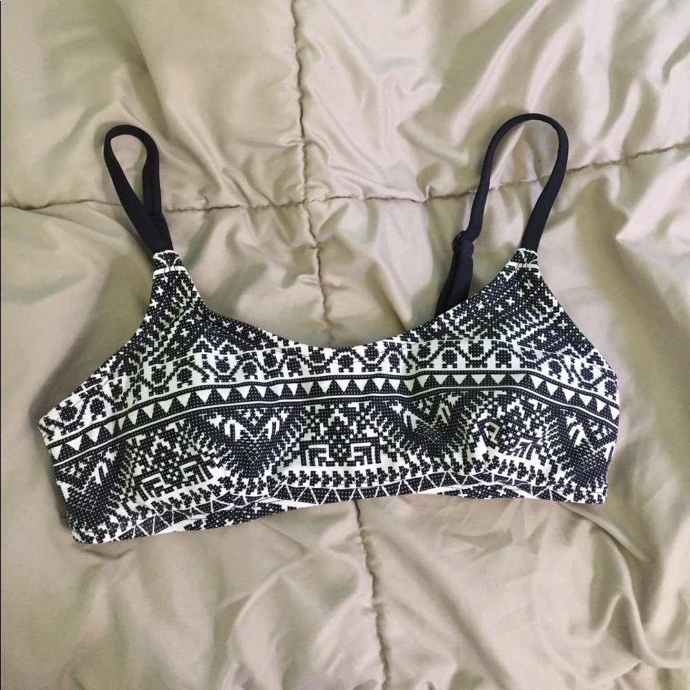 Black and white bathing suit top