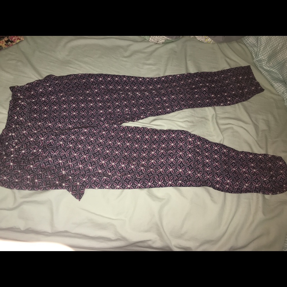 Hollister printed pants