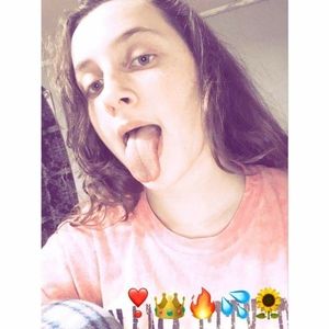 Meet your Posher, Juliette