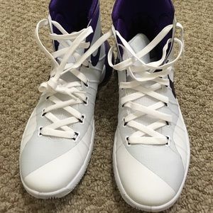 Brand new size 9 hyperdunks