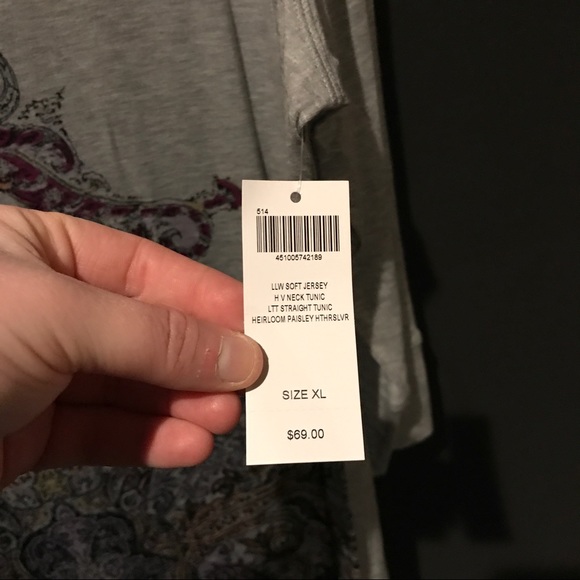 V-Neck Tunic with Beautiful Paisley/Print Design - Picture 3 of 3