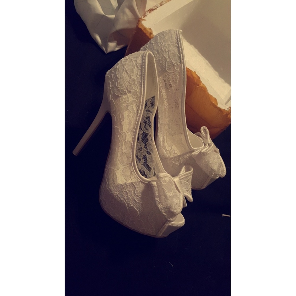 Sexy MM heels! (Too big for me just tried on)