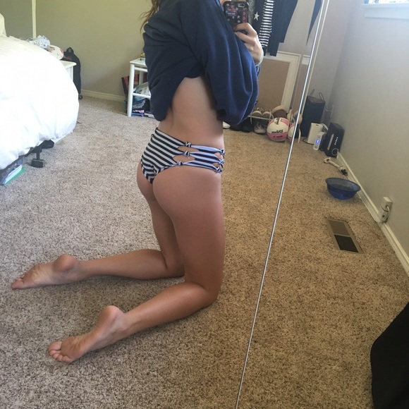 HIGH WAISTED STRIPPED BOTTOMS! - Picture 2 of 3