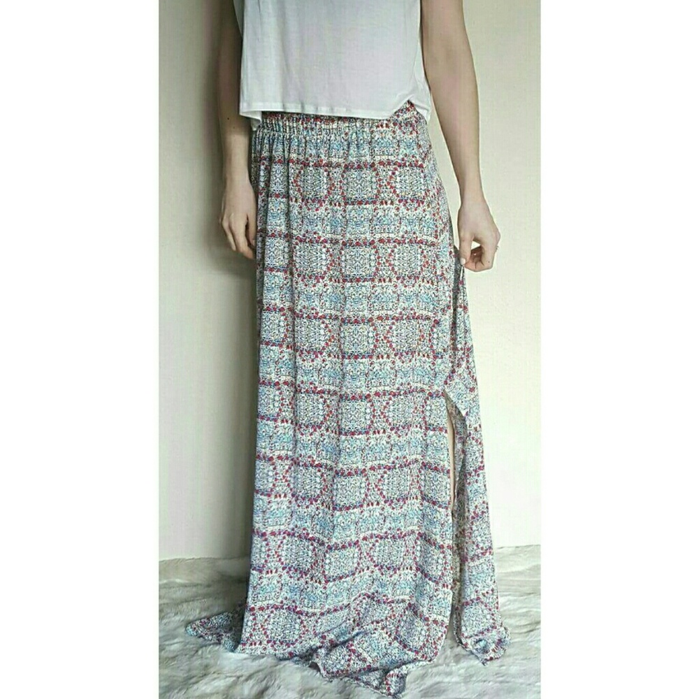 Maxi skirt
