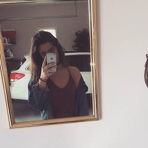 Meet your Posher, Desirae