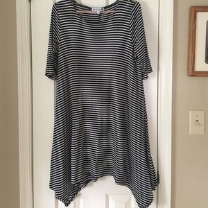 Scoop neck dress