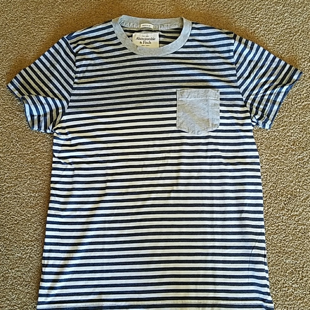Large Abercrombie and Fitch Tee