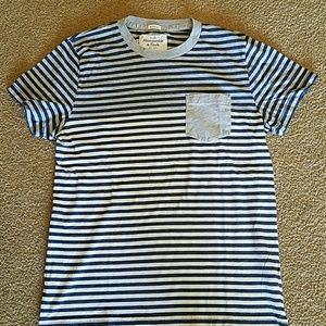Large Abercrombie and Fitch Tee