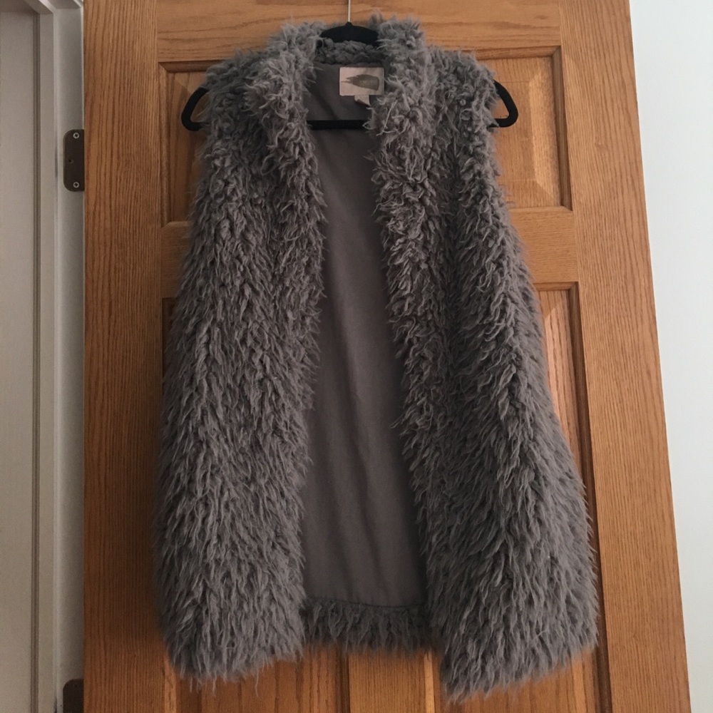 Forever 21 Faux fur vest