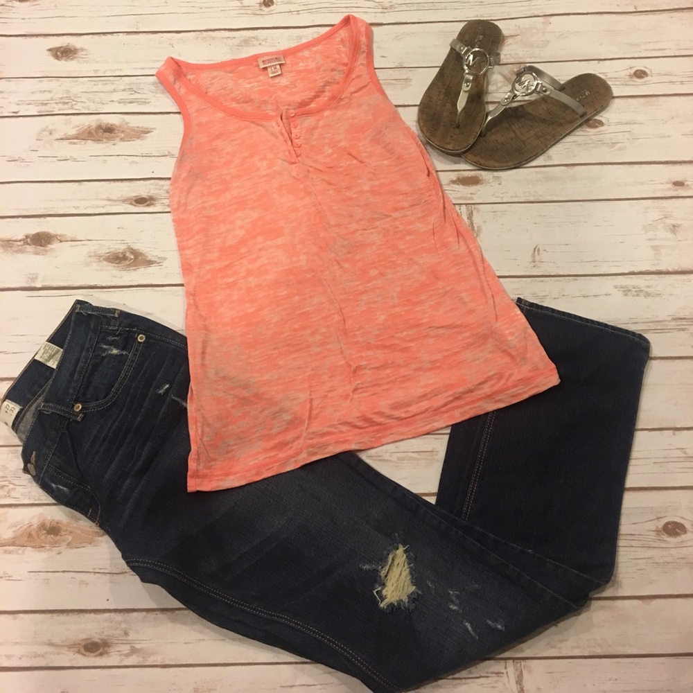 Pink tank