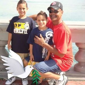 Meet your Posher, Elliot