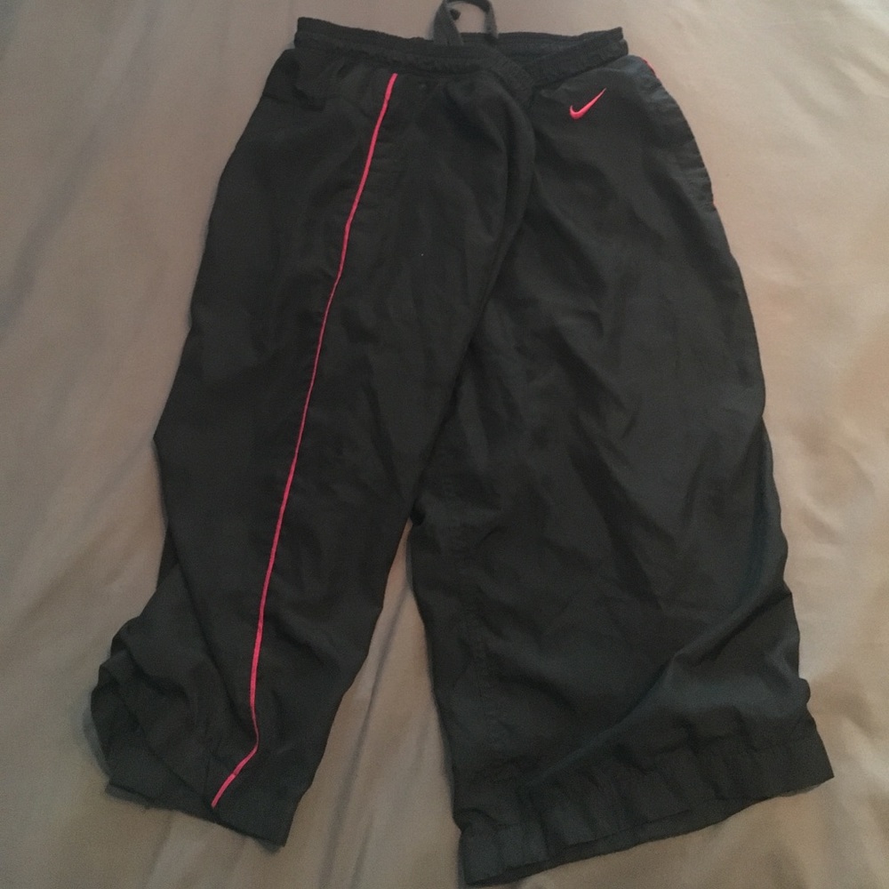 Nike crop wind pant