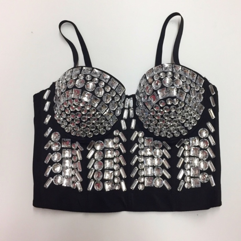 Super cute rhinestone crop top, with tags