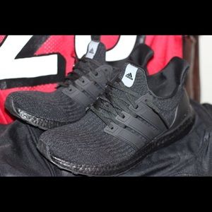 Adidas ultra boost triple black 3.0