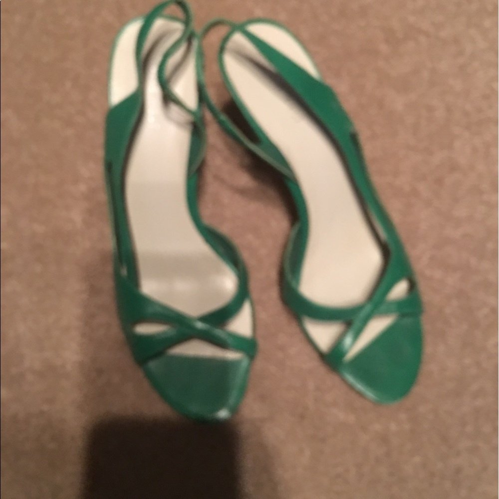 Nine West green sling back sandal