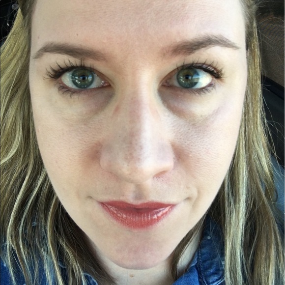 Meet your Posher, Sarah - Picture 2 of 2