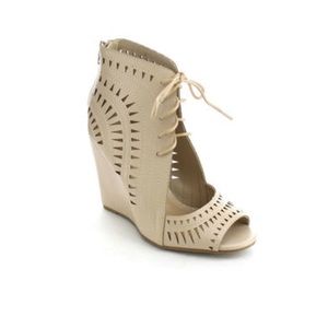 Laser cut Beige leather wedges