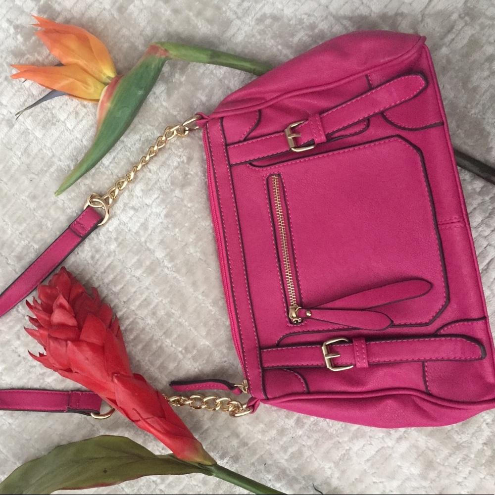 DONATED🚛 Fushia cross body bag