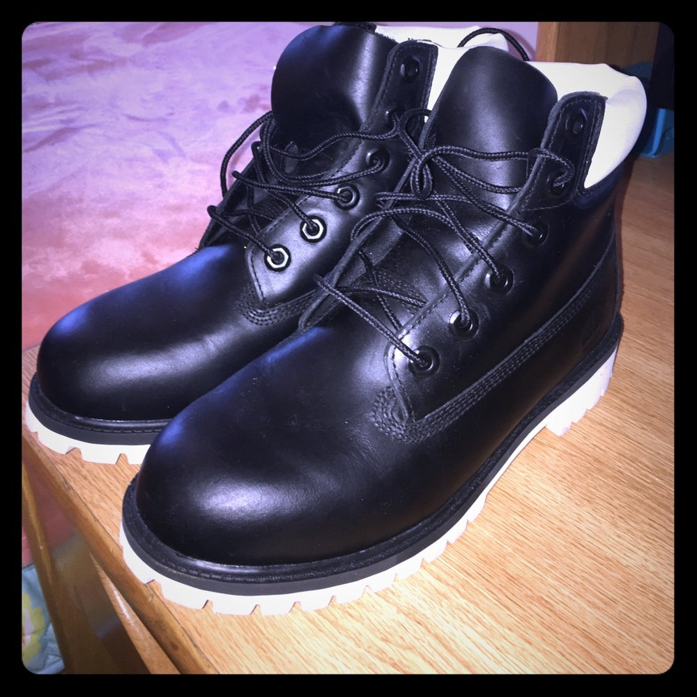 Black and White Leather Timberland Boots Men's 5.5