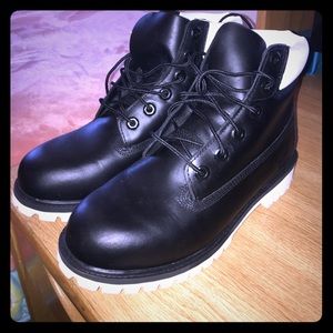 Black and White Leather Timberland Boots Men's 5.5