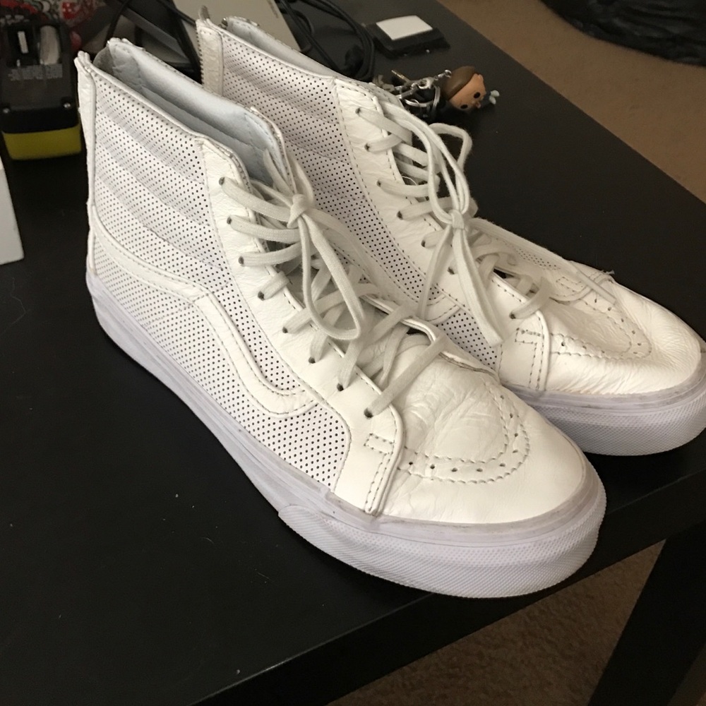 Women's perf leather sk8 hi vans