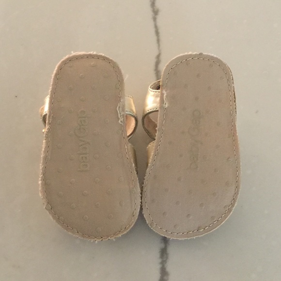 Baby Gap sandals - Picture 3 of 3