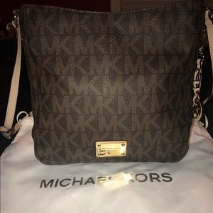 Michael Kors large Jet Set crossbody purse