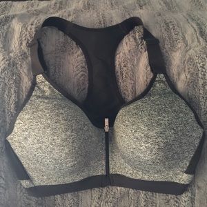 Victoria's Secret VSX Sports Bra 34C