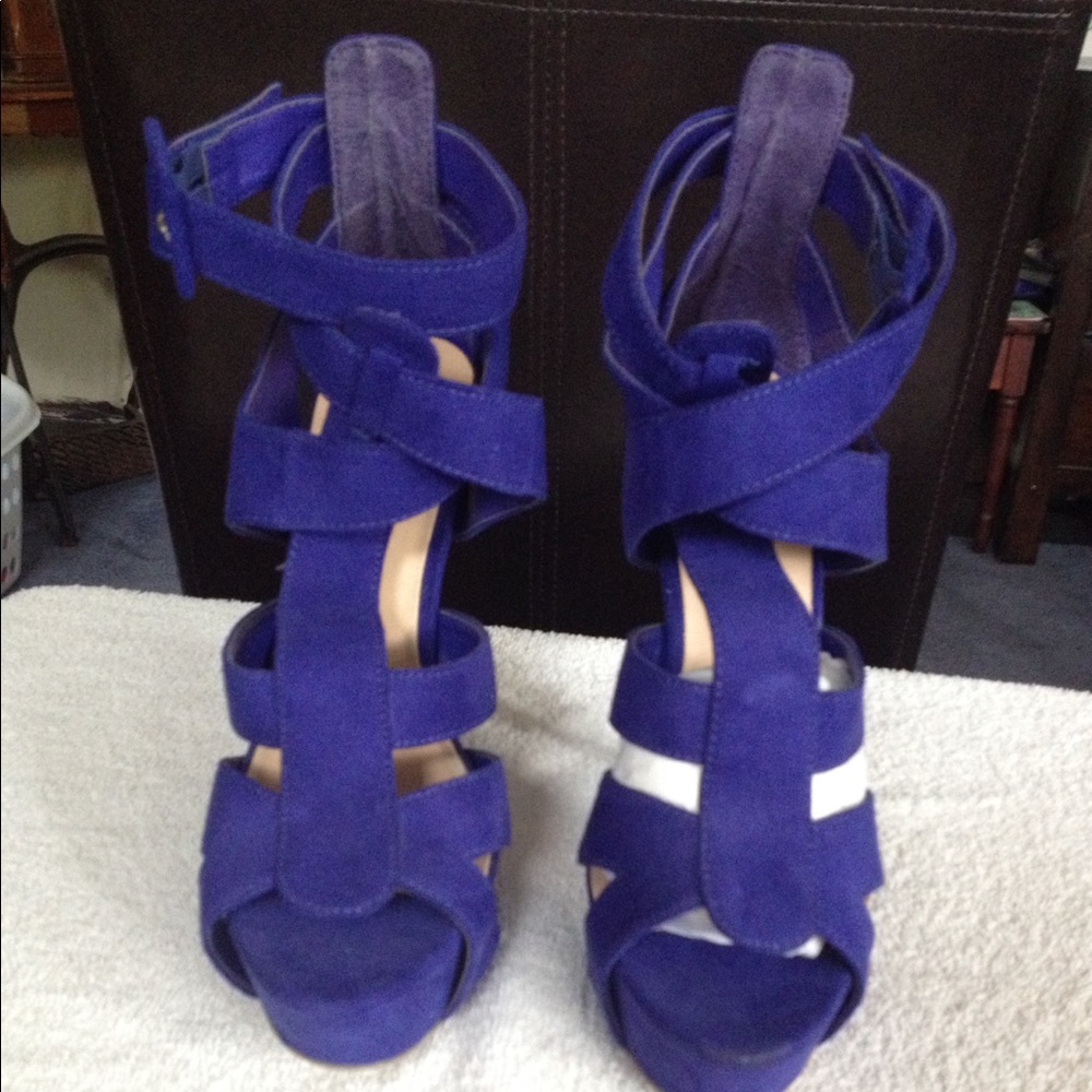 JustFab Pallina High Heels - Picture 2 of 8