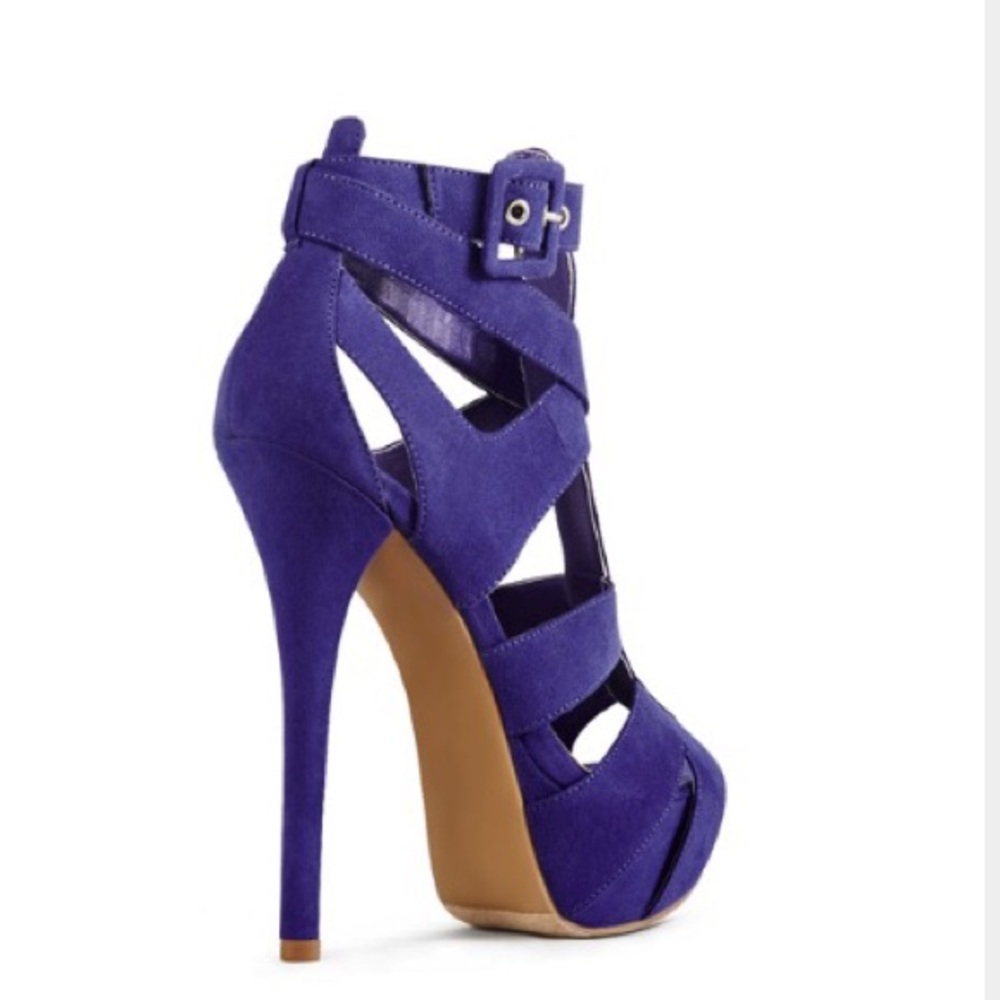 JustFab Pallina High Heels - Picture 8 of 8
