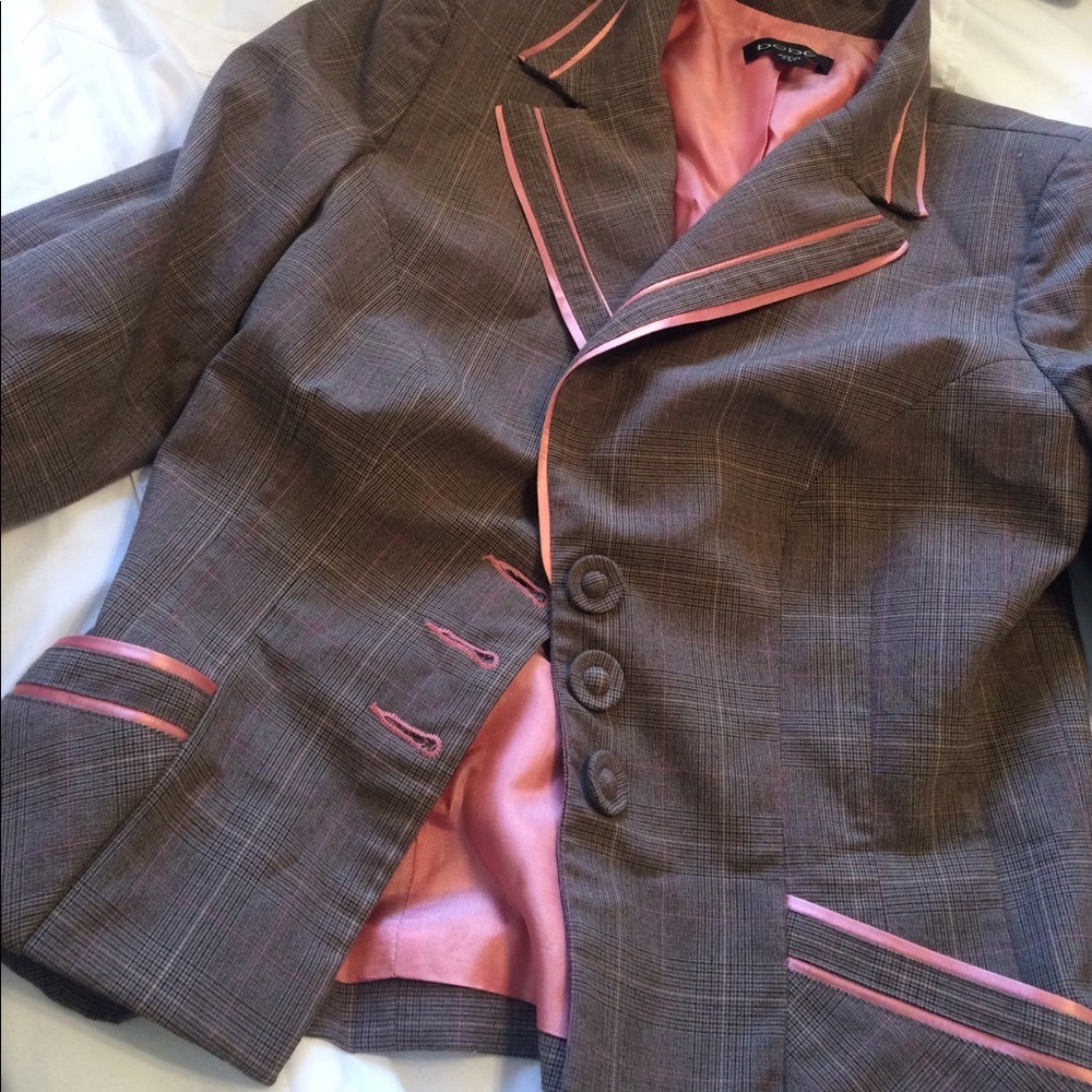 Bebe size 6 pink and brown blazer