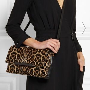 PRIVATE TRADE FOR LOVESHOESTN. DO NOT BUY