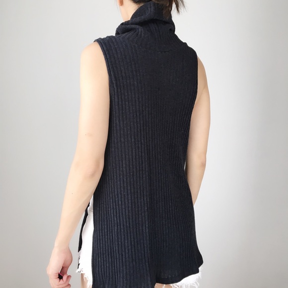 ONLY 1 LEFT Juliette high neck top. MADE IN USA - Picture 4 of 5