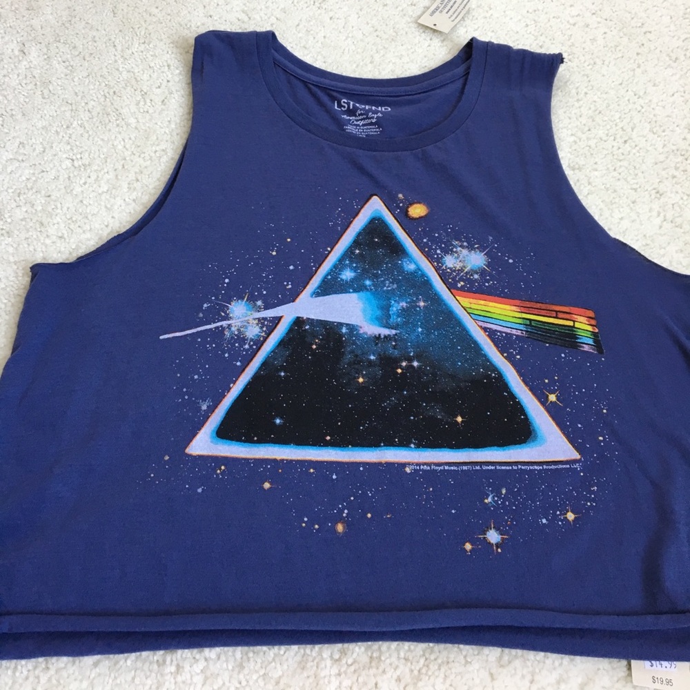 Cropped sleeveless t-shirt (loose fitting)