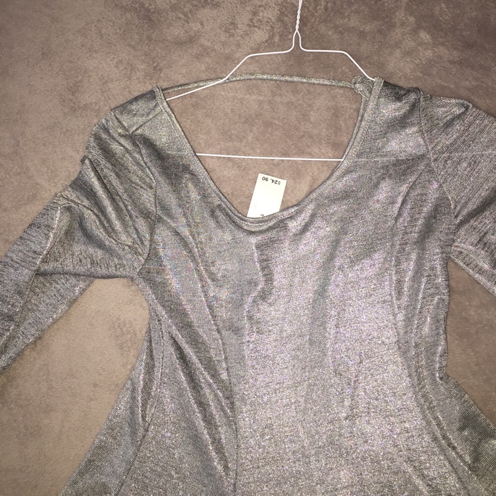 Dress - Picture 3 of 4