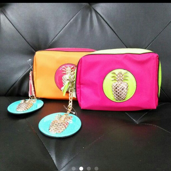 Make up bags with keychain - Picture 4 of 4